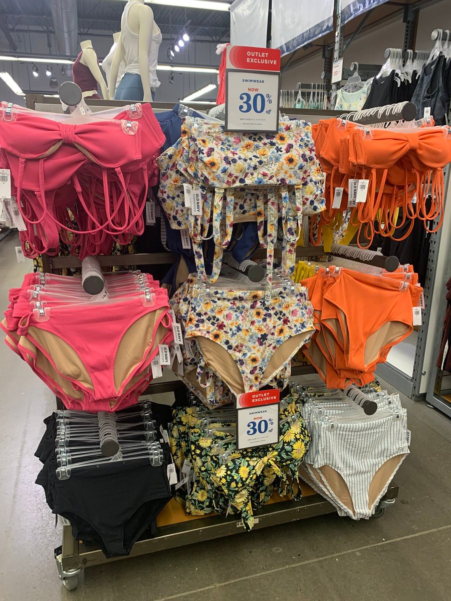 LBVFS's tweet photo. The heat is on and it is time to get out and enjoy the indoor/outdoor activities. Stop in @OldNavy Outlet #LBVFS and pick up your sunwear, funwear today. Sale going on now up to 60% Off. All sales are subject to change. https://t.co/urI0LevT65