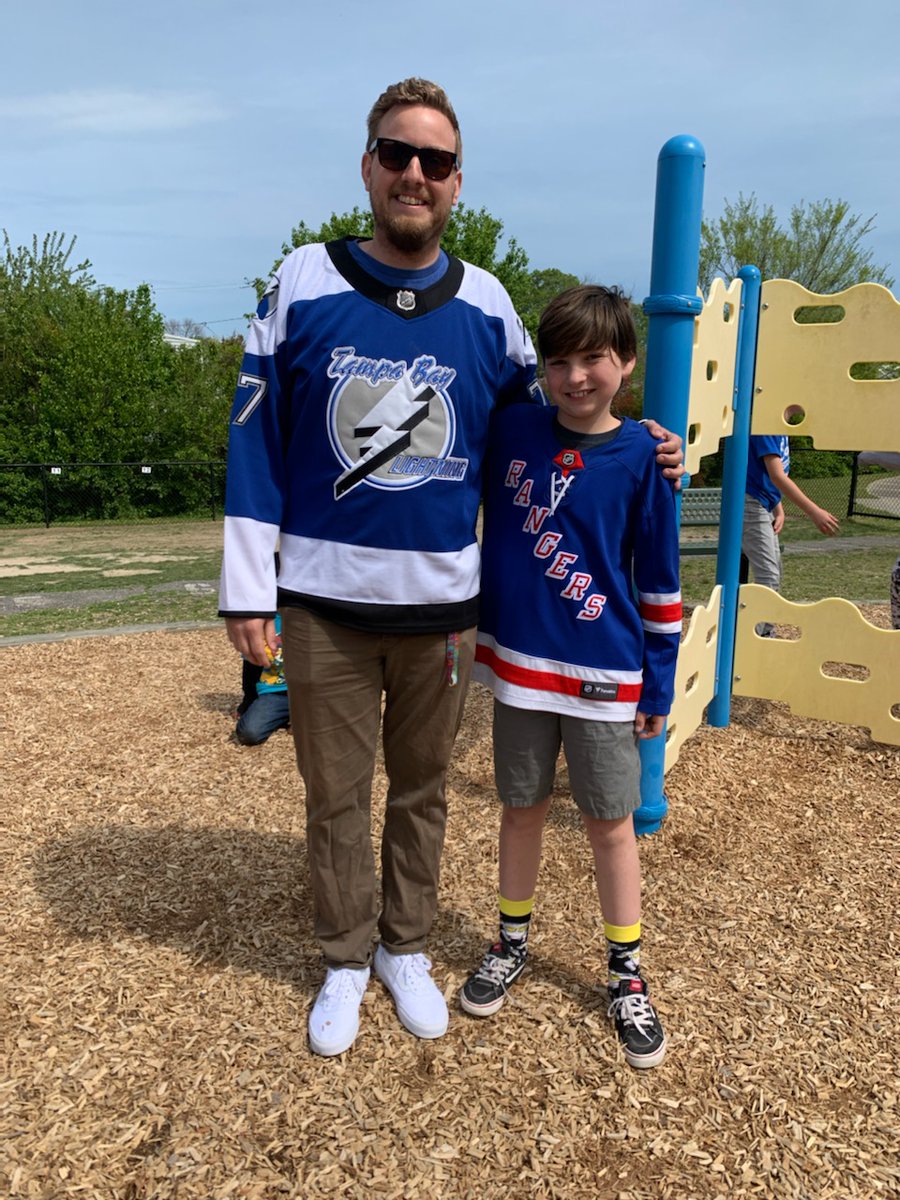 BernsTeacher's tweet image. When your student has the same idea for &quot;number day.&quot; 

#mathmonth

@TBLightning @nyr 
@WTCookeSchool