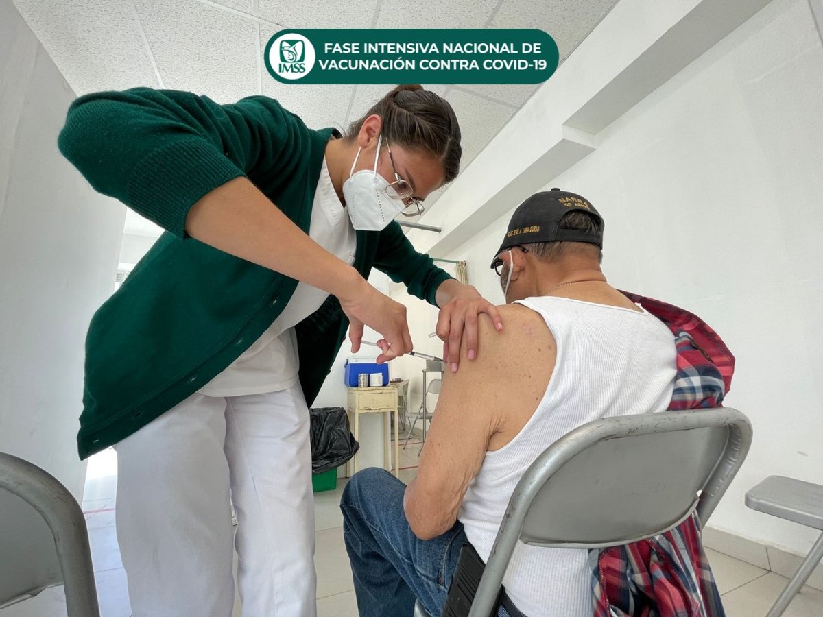 ForoCoatza's tweet photo. #COATZACOALCOS 

🟢 Inician vacunación de cuarta dosis contra COVID-19 para adultos mayores y personal de salud en Coatzacoalcos 
 https://t.co/mOMwMCxHQt https://t.co/v3Lg6cZ2GA