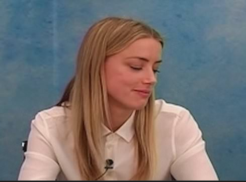 nibs56139211's tweet photo. I can't get past the palpable pleasure on Amber Heard's face when she listens to the tapes of her abusing Johnny Depp. It has a horrible "serial killer reliving their kills" feel. Hurting someone who loves you should not cause rapture.
#JohnnyDeppIsInnocent
#JusticeForJohnnyDepp https://t.co/jq2qDfCwbB