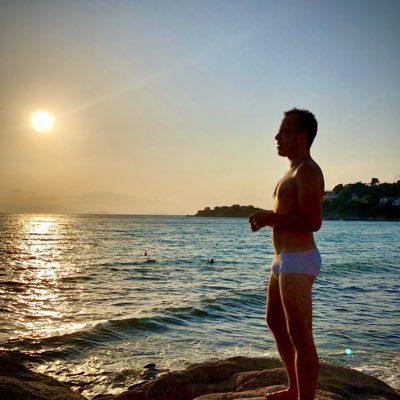Selling Sunset.

#NewProfilePic