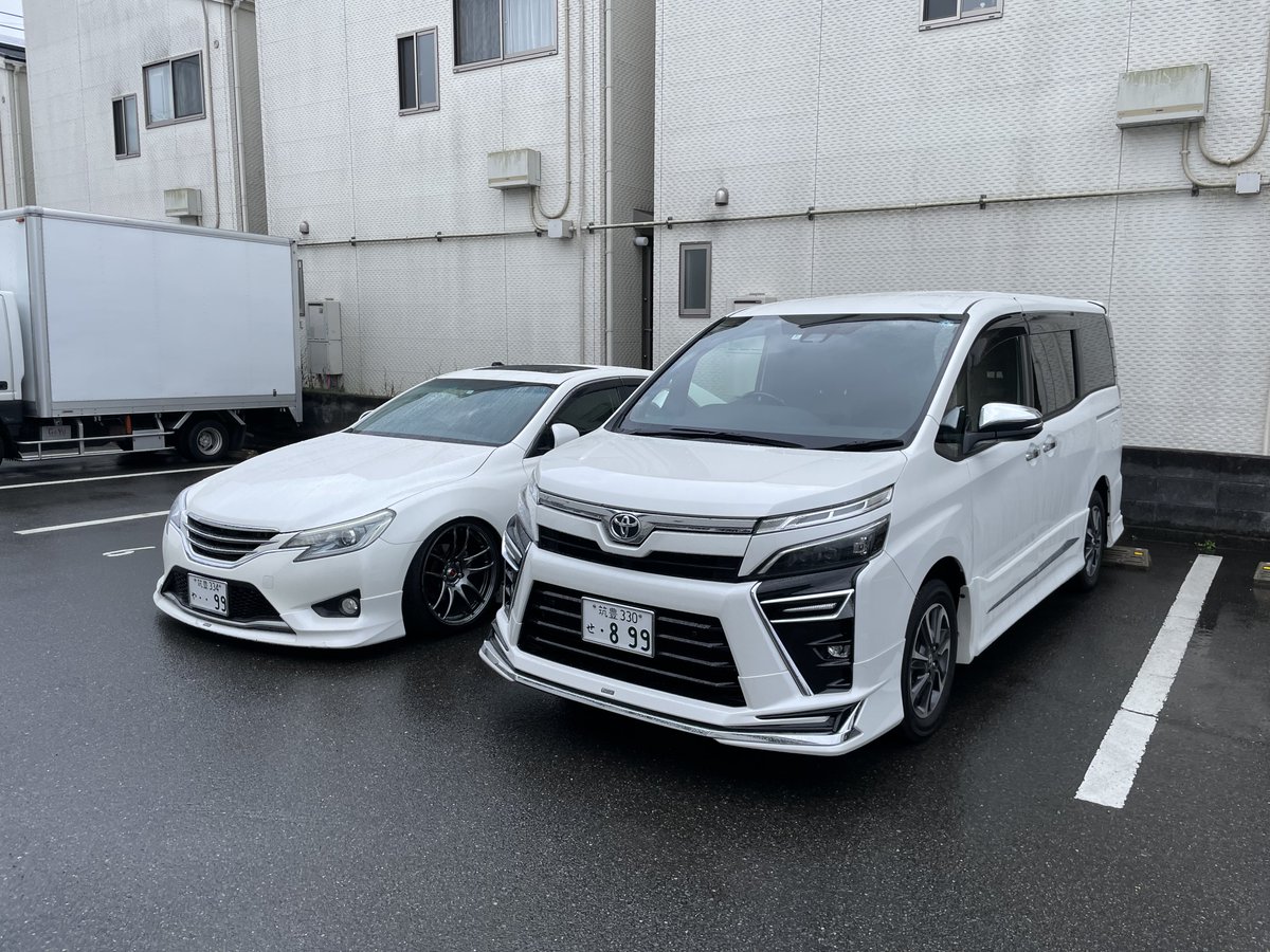 kingofright9's tweet photo. 新しい相棒が我が家に✨
ヴォクシー煌IIIモデリスタ！！
夫婦でモデリスタ！！ https://t.co/EHDHD2OmLu