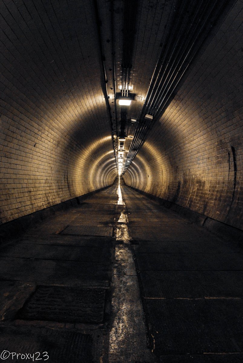 AnotherAngle7's tweet photo. #Woolwhich #foottunnel @ThePhotoHour #nikon #photography #london@VoyagerHero#photographylovers https://t.co/xFl8G82hwU