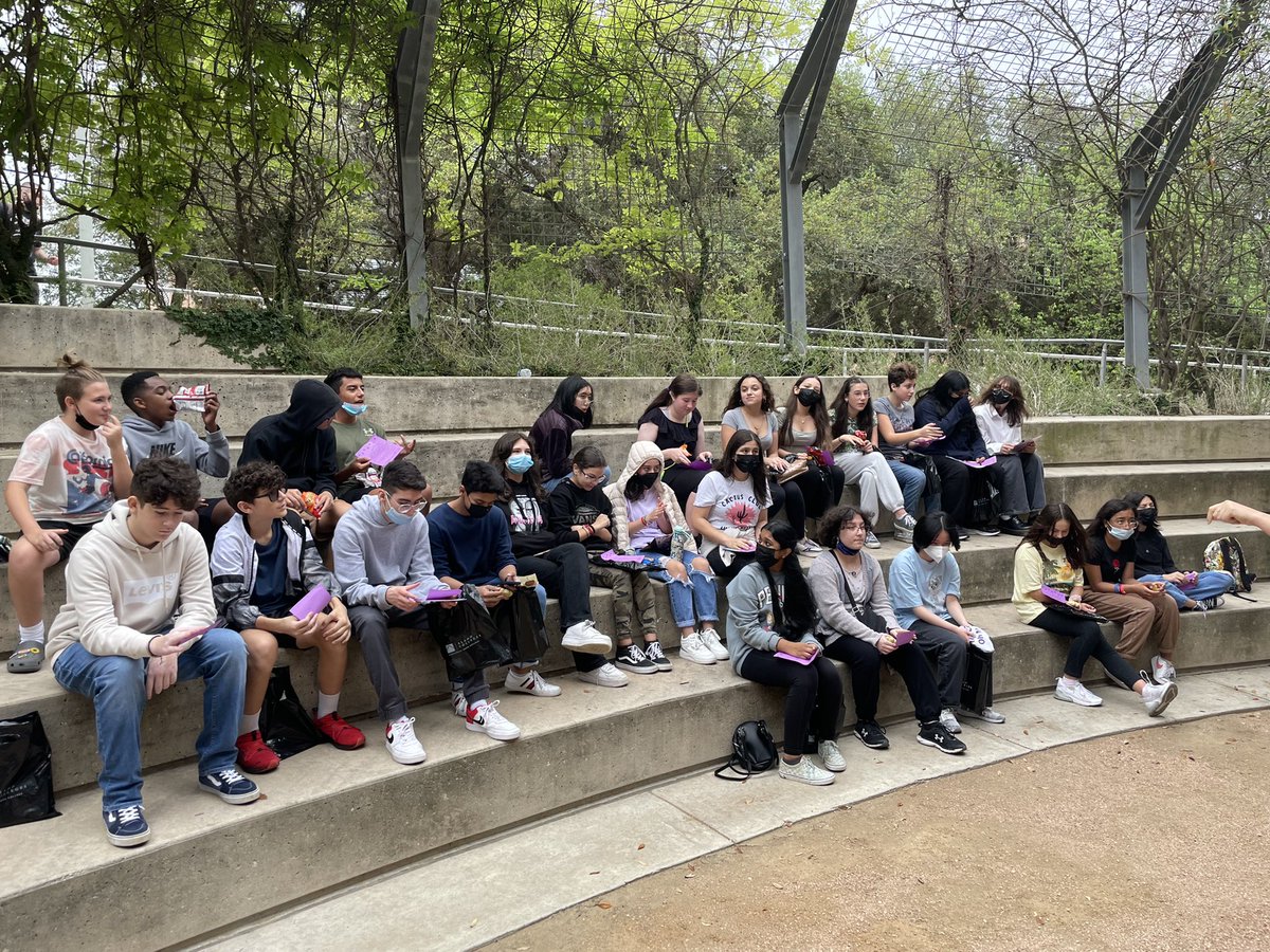 KSMSCounseling's tweet photo. Thank Northwest Vista for the amazing tour and visit! Our AVID 8th graders enjoyed every minute of it!#skyhawkpride #collgebound @govista @NISDStinson https://t.co/FFxU4dDzYJ
