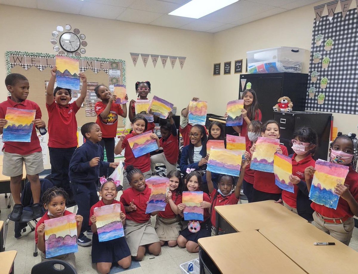 PinesPatriots's tweet photo. “I like it! Picasso!” 🎨🖌

Our Patriots are all smiles showing off their finished pieces from Ms. Tolentino’s class. 

#CSUSAToday #CSUSAProud #CSUSA #Florida #FL #SouthFlorida #Broward #BrowardCountyFL #BrowardCounty #PembrokePines #Pines #PinesLife @CSUSAhq @rwindlerfreitag https://t.co/U0TR6M21Og