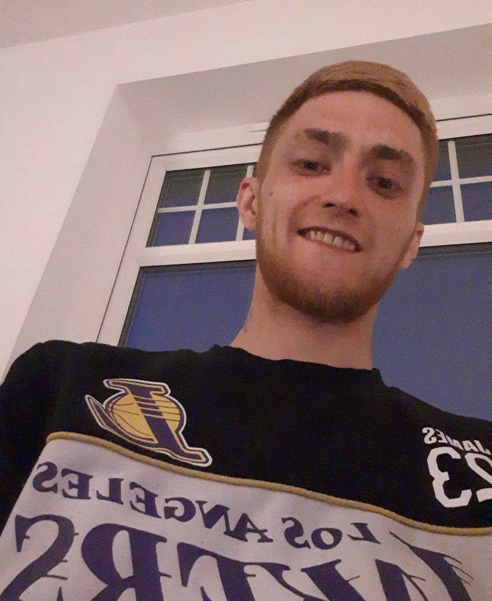 I am legit so proud of myself.

2 full marathons in 48 hours. 

26.3 miles yesterday 
30 miles today 

2/60 COMPLETED
58 TO GO!

#MARATHON #LIVE #NFT
#ETH #PAYPAL #fitness
#charity