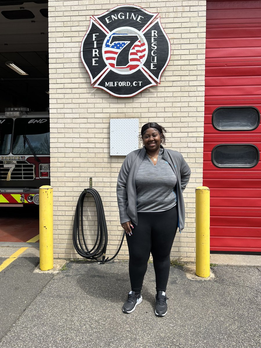 Elizabeth Marie tweet media