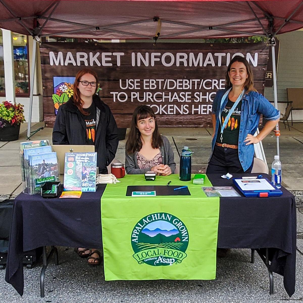 Think you have what it takes to manage a farmers market? We're hiring a market manager for Asheville City Market! This is a part-time position. More details at asapconnections.org/about-us/join-…. Applications are accepted by email only.