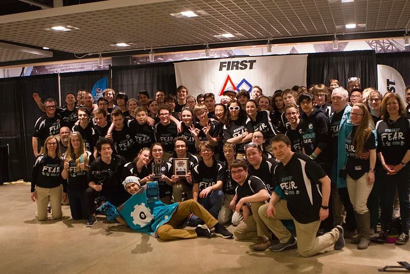 4786nicoletfear's tweet photo. It's #throwbackthursday and that means we're throwing it back to the first time we got the opportunity to travel to Detroit for worlds in 2018!! Nicolet FEAR has grown tremendously since then, and are learning from old experiences our secound time aroundthis week!! #worlds #frc https://t.co/LI79R7ggRa