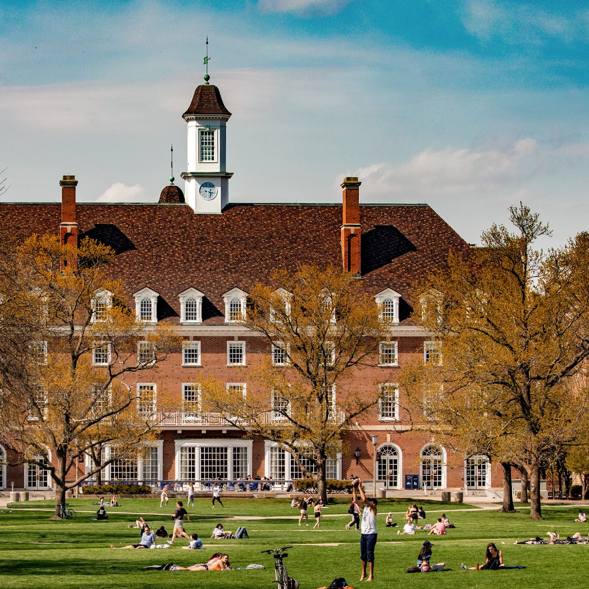 U of I College of LAS tweet media