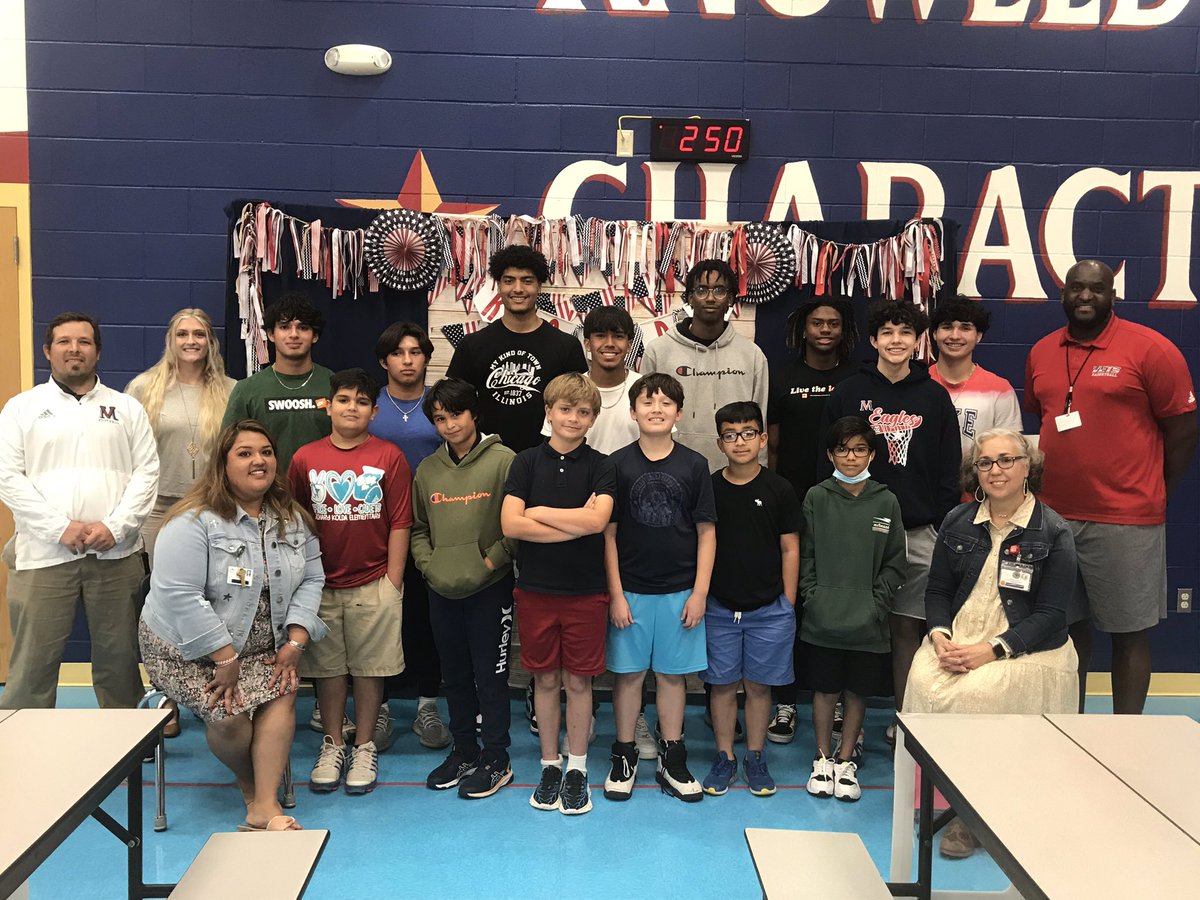 VMAthletics's tweet photo. Thank you @kolda_cadets for having some @VMHSEagles to take part in the conversation with Future Eagles! #InspireExcellence #EATTNT #AllGasNoBrakes #ItsWhatWeDoItsWhoWeAreItsHowWeLive https://t.co/A5ITFrlgcr