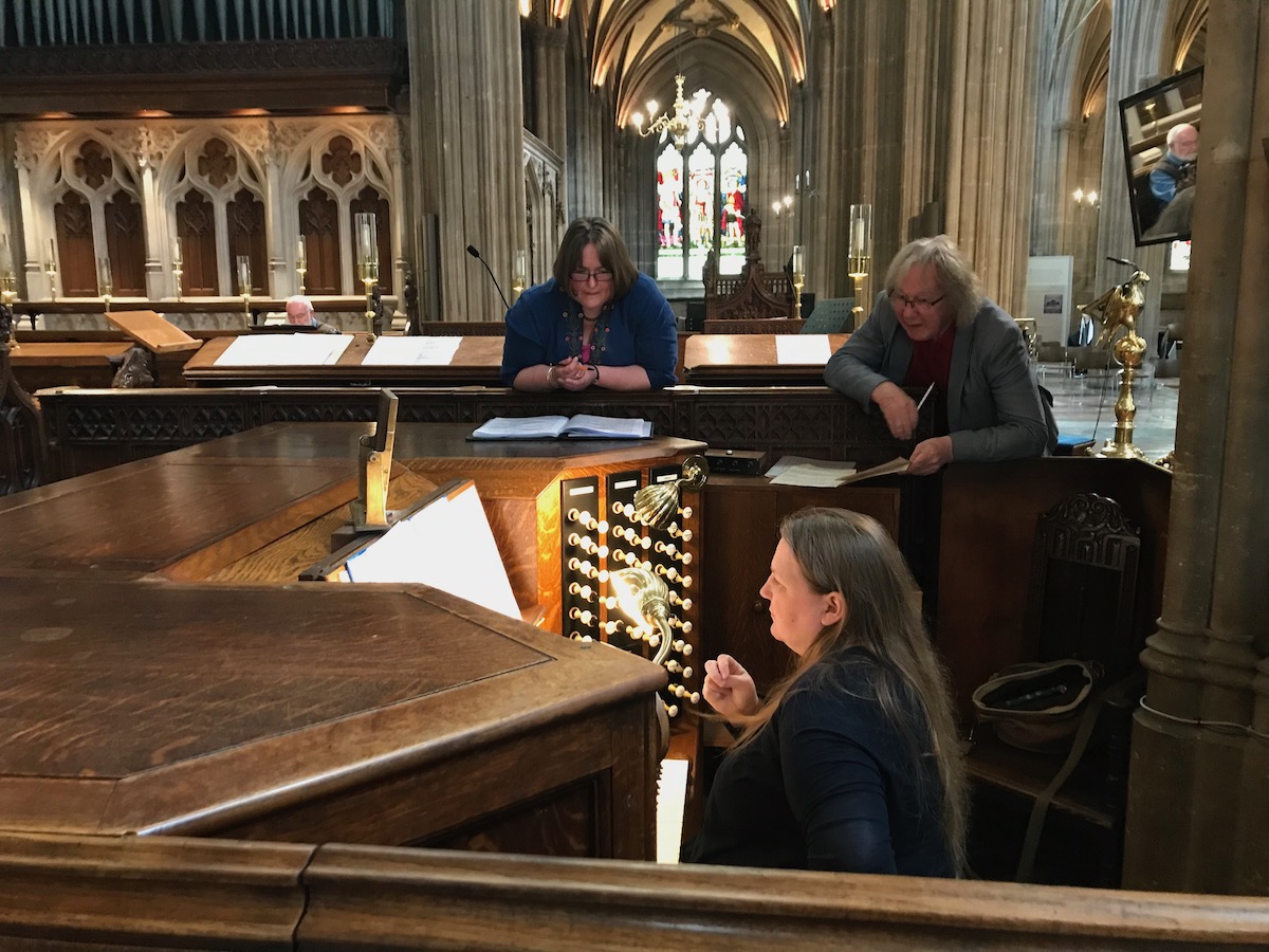 TarnhelmOpera's tweet photo. Photos of today's rehearsal in St Mary Redcliffe Church, Bristol, for our Wagner Highlights concert this Saturday.

Whether you're new to opera or an afficionado, join us for an evening packed with #richardwagner musical treats!

Reserve your seats now:
https://t.co/cUScIx3tqq https://t.co/wJBtBJMQTP