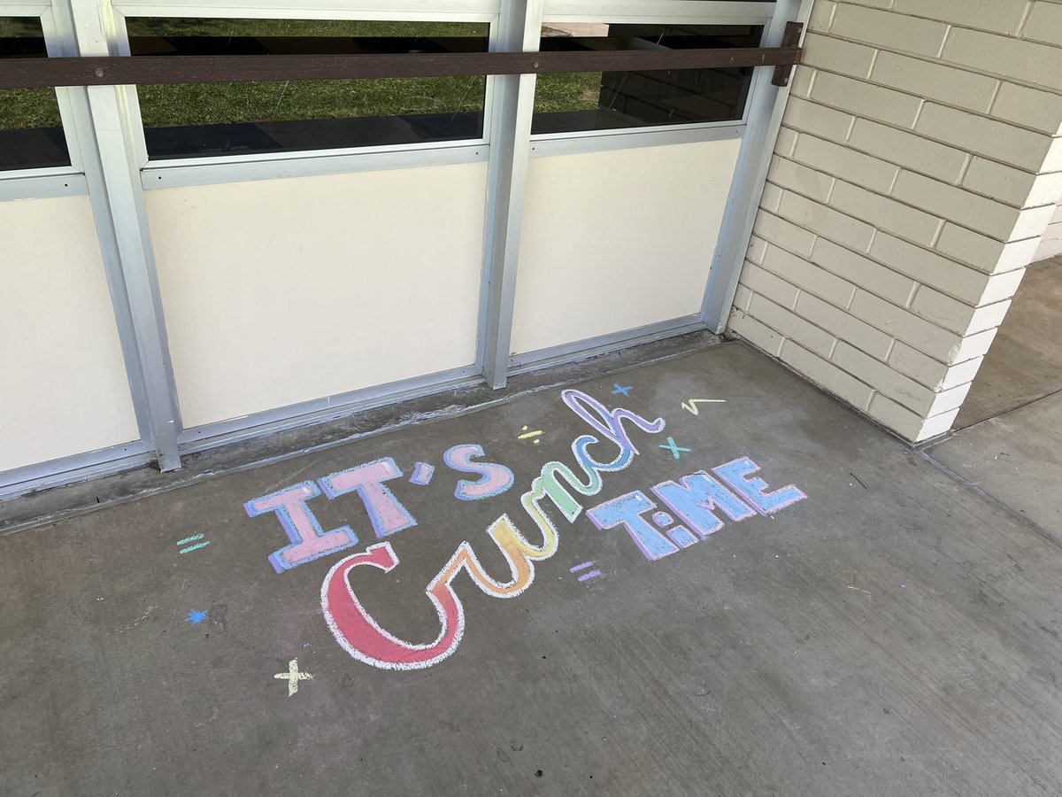 potterrobotics's tweet image. Thank you Mr. Fitz for the beautiful inspiration outside my classroom! Just in time for testing!! #BeBrave #fuesd @PotterJHS