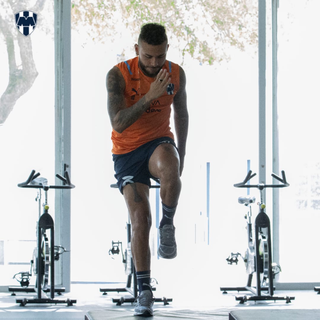 Rayados's tweet photo. 📸 l ¡Vamoooooos, Champeta! 🇨🇴🔥

#EntrenamientoRayado
#ArribaElMonterrey 🇫🇮 https://t.co/9UZLF2cE1d