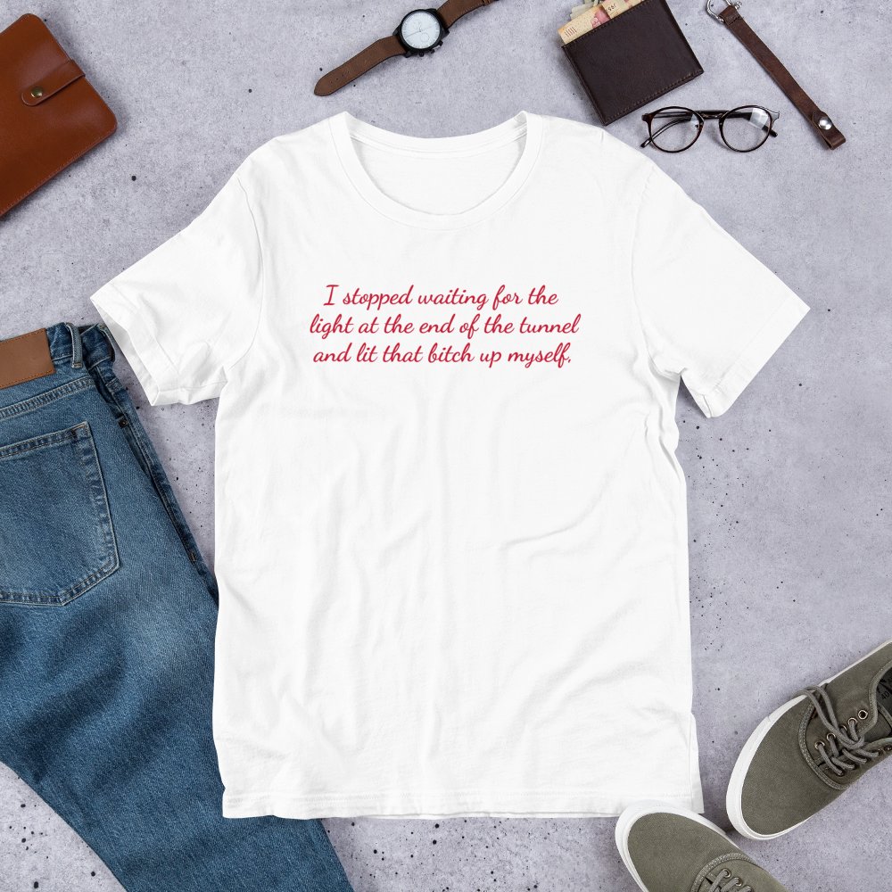 MsBPH's tweet photo. #Mood 🔥💬🔥💬🔥
#Summer is coming! 🌞
Are you a #Tshirt fanatic like me &amp; looking for COOL quotes, 
(+ #moviequotes )
inspirational
mottos &amp; positive affirmations to wear with flair? 
Then #shoponline  #Ladieslifeguide #Unisex #Tshirts line!👕 
⬇️🔗⬇️ 🛍
https://t.co/G7e9v1nuOU https://t.co/fK5ylGuoQa