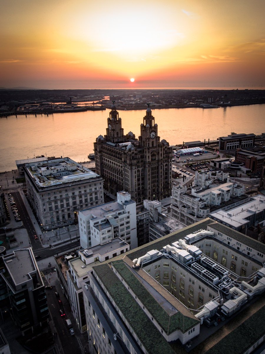 LiverpoolDroneV's tweet image. Would Really Appreciate As Many Retweets As Possible ❤️❤️