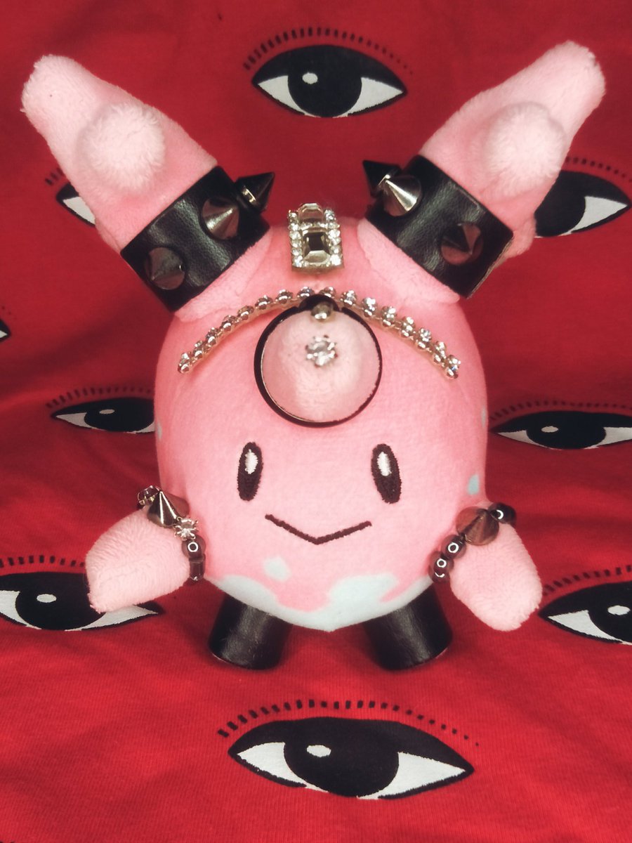 imkenxo's tweet photo. The Baddest Corsola 👑

#pokemon #corsola https://t.co/4RG6MxmcZw