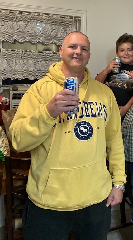 rowntreec's tweet photo. Happy Thursday cheers 🍻 https://t.co/Dt3RPwMPsC