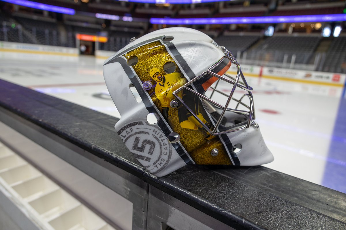 AnaheimDucks's tweet photo. Gibby's tribute mask to The Captain is INCREDIBLE! 

#FlyTogether | #ThankYouGetz https://t.co/RaY2g4u28y