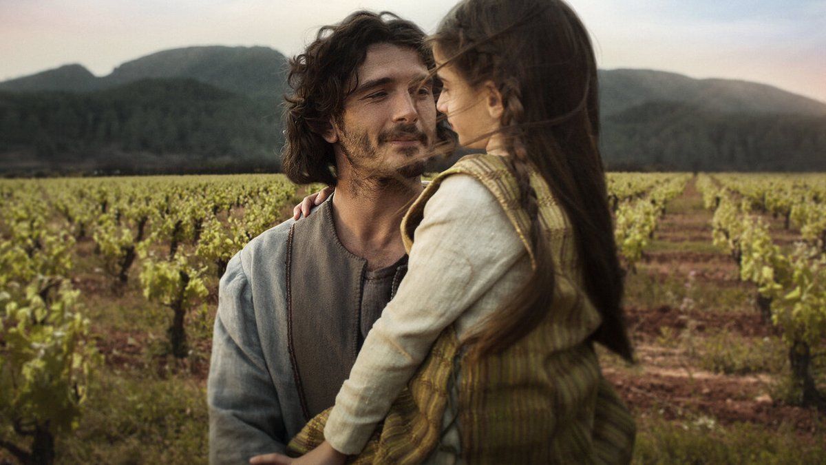 sermopinions's tweet photo. “Los herederos de la tierra” 🍇 

📍 Ambientada en Barcelona en 1387. Hugo Llor se convierte en el protegido de Arnau Estanyol, a raíz de esto, la vida de Hugo estará llena de sucesos inesperados.

👀 ¿La has visto?

#sermopinions #serie #review #LosHerederosdelaTierra https://t.co/u8ce9FH2H4