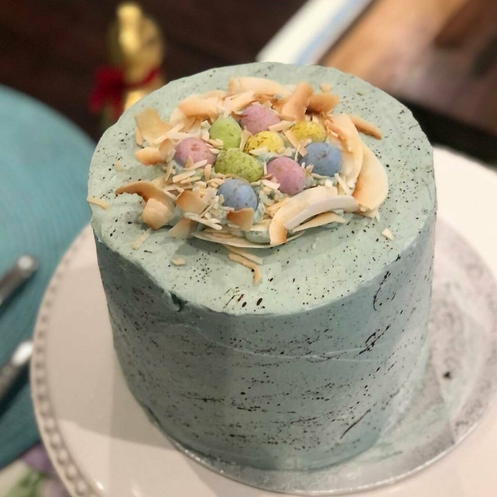 HealthyBellee's tweet photo. Easter Fun Cake!! Decadent Chocolate Ganache yum!!

👉🏼 @healthybellee.to for more!

😘#sogood #instagood #instachef #fit #healthyfood #fitness #healthyeating #healthycooking #healthy #mealprep #delish #healthyrecipes #foodie #food #fitfood #fit #delic… https://t.co/QF86z64kyk https://t.co/XD73YlFmAz