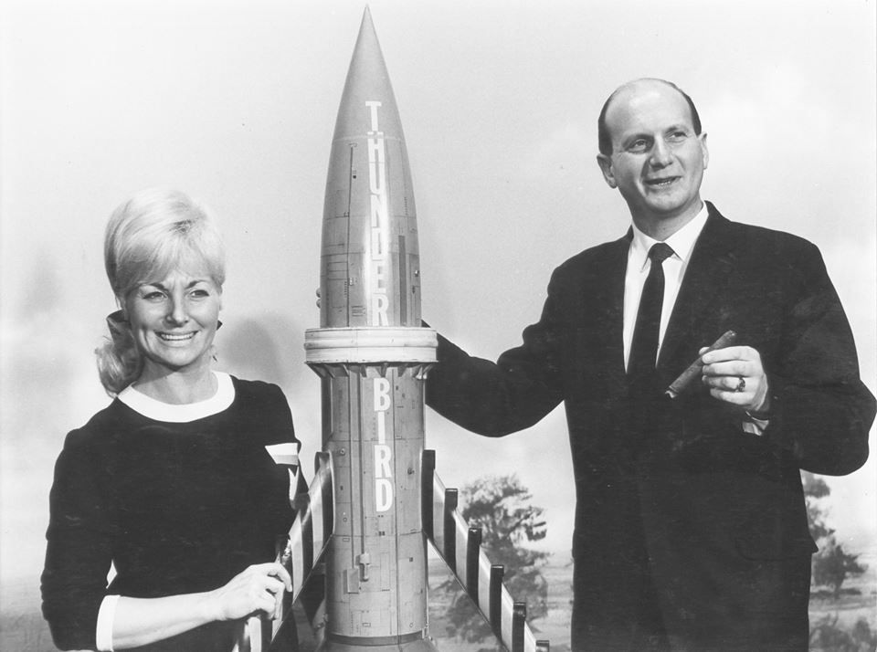 New @BritBox_UK doc on Gerry Anderson regretfully sidelines ex-wife and cocreator, Sylvia Anderson. Contemporary docs, films, press releases, credits and IP contracts make her key role incontrovertible. They may only be puppets, but they were her life's work too. #sylviaanderson