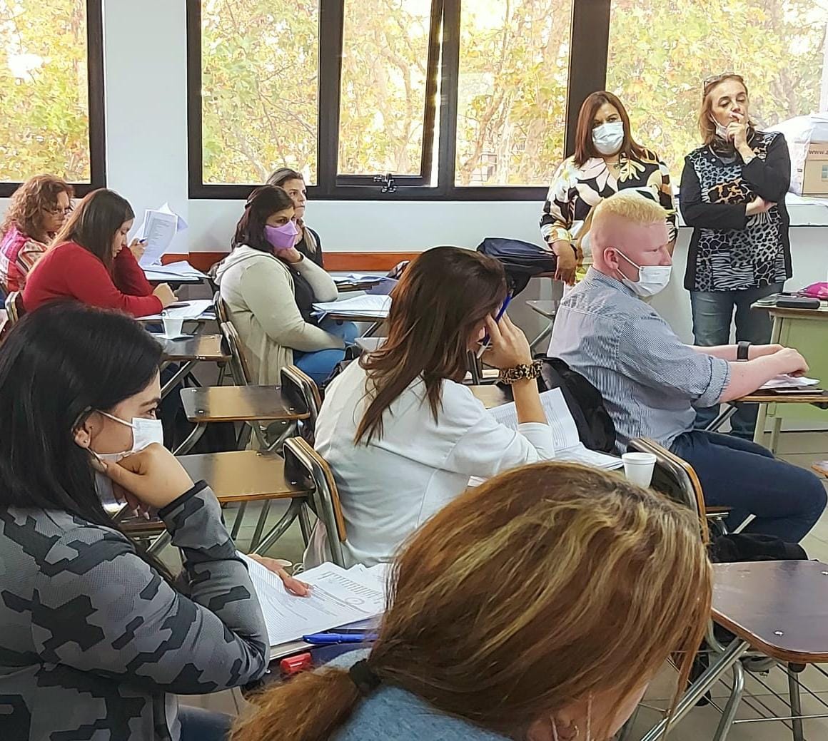 SindicatoDSalud's tweet photo. #SAMO365
#AHORA en el @InstitutodelSSP clase 6 del Curso de SAMO Nivel I
Comision ll
📝 Nomenclador HPGD
🛏 Internaciones/Consultorio
@NovionClaudia
Maite Charterina
@RosanaRivelli
@ASantillan81
#CapacitandoElPresente📚
#PensandoEnElFuturo💻 https://t.co/Fd0A7fYFsf