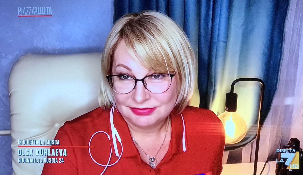 RiccardoCipri's tweet photo. La giornalista russa (RUSSIA24) Olga Kurlaeva: "Putin non ha paura di nulla! Noi abbiamo un'enorme democrazia in Russia".
#StopRussianAggression #PutinWarCrimes #StopRussia  #StopPutin #StopWar #Ucraina #Guerra #Ukraina https://t.co/9th6EzBqBQ