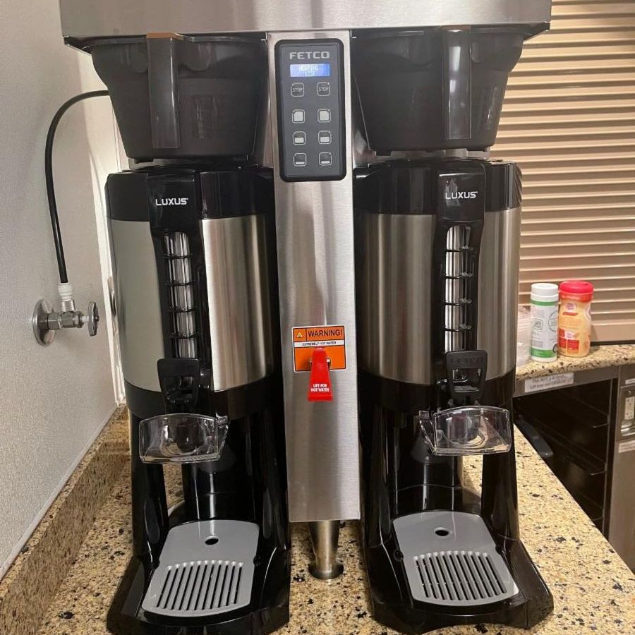 UnityUnitarian's tweet image. There is a lot going on at Unity Church! Café Unity, Coming of Age, a candidate for senior minister, Rev. Jen Crow discussing her new book, a congregational survey, Foote Music Sunday... and a new coffee maker (wowza)! Get all the details: conta.cc/399NbR2