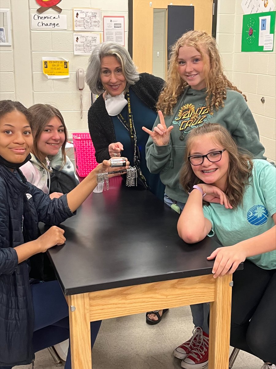 drms_chiefs's tweet photo. 8th grade students made electromagnets to show the relationship between electricity and magnetism. This is the winning team from Mrs. Malavenda and Mrs. Craig's class. Their electromagnet held 68 paper clips! #DRMSHandsOnLearning https://t.co/vIbVn5gZ6v