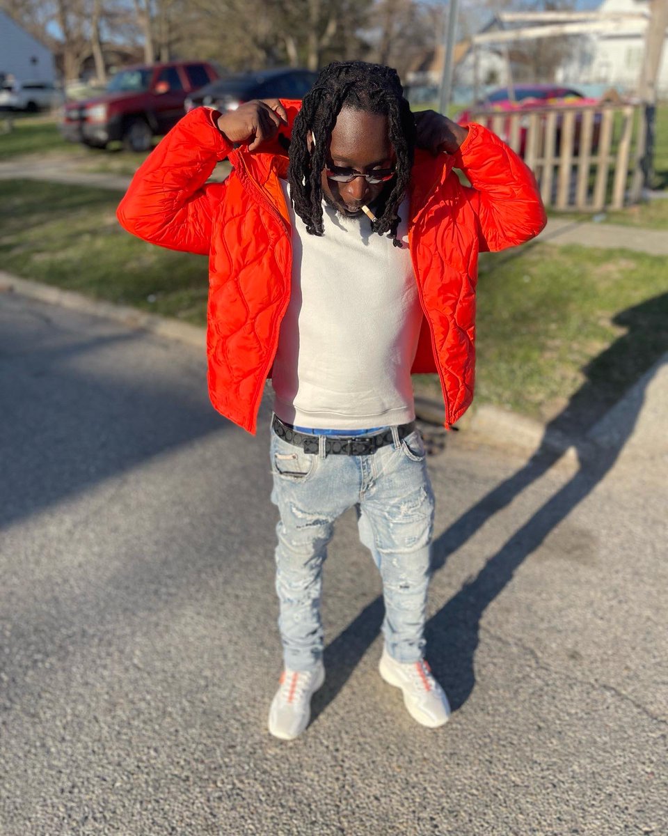 Mr_soe_'s tweet photo. If You Gotta Think Twice On Sum Don’t Move On It 🫡 https://t.co/W1W7a67uU2