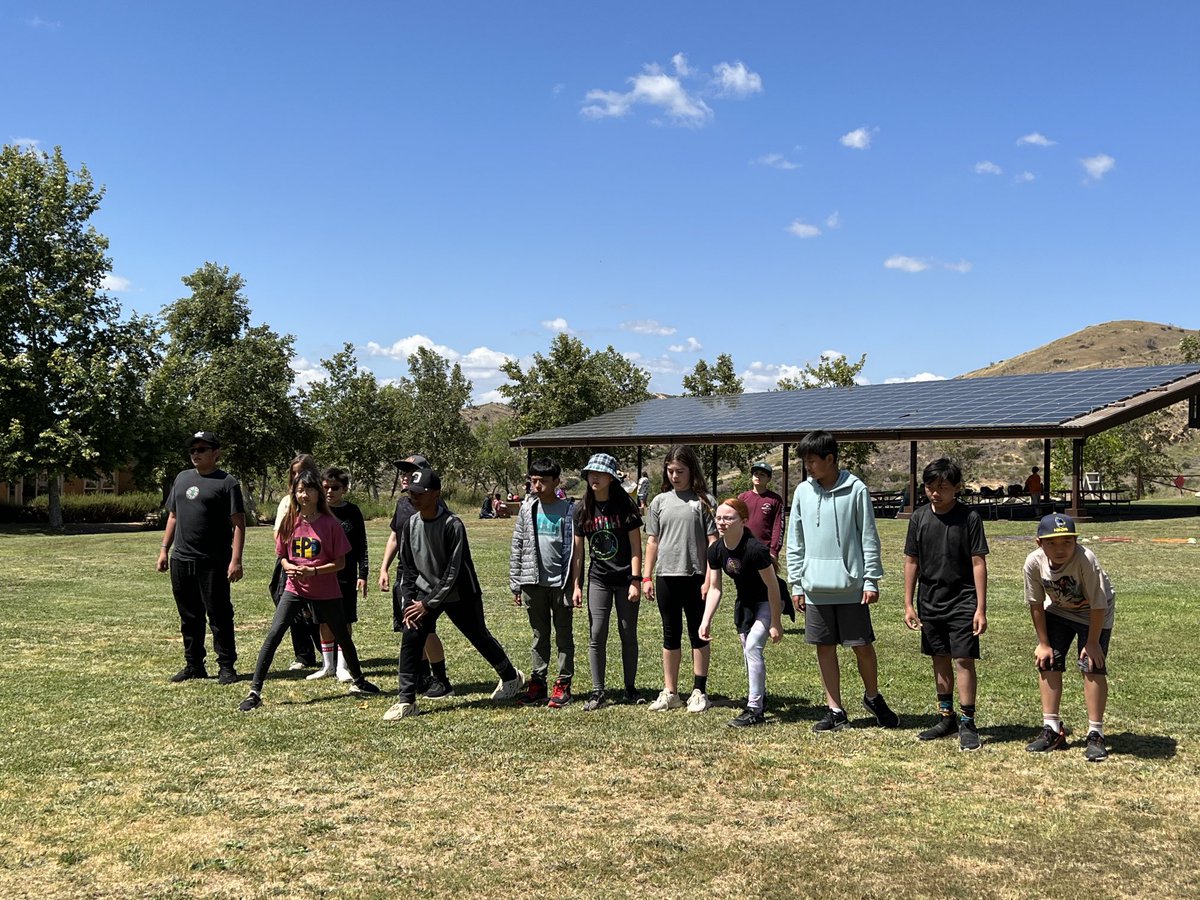 AcaciaCarrillo's tweet photo. Team building activities! https://t.co/3I8I1a08yw