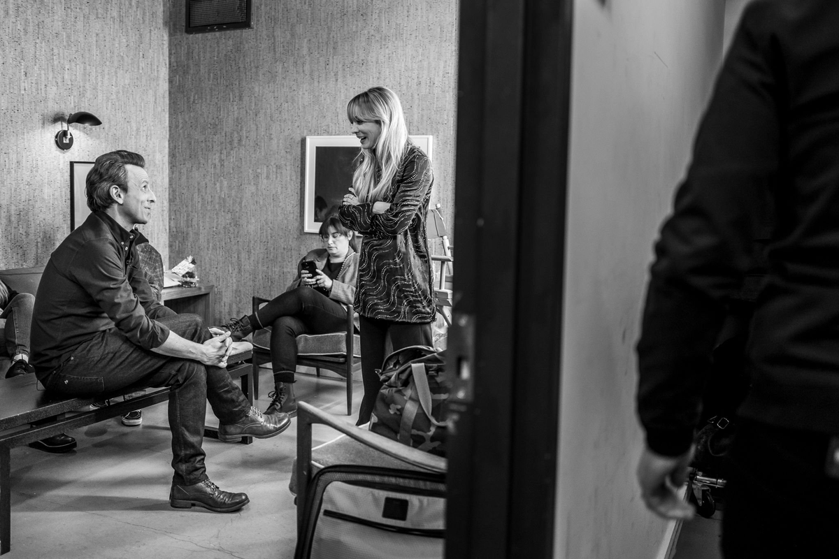 kaleycuoconet's tweet photo. Kaley Cuoco visits Late Night with Seth Meyers (April 20, 2022) https://t.co/6zrS2vsKXs