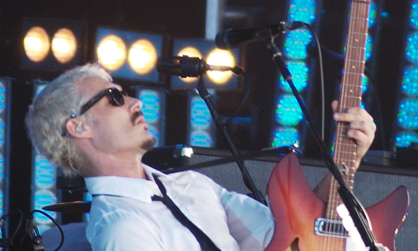 HAPPY 43rd BIRTHDAY: Daniel Johns, Australian singer-
songwriter and guitarist (b.1979)  