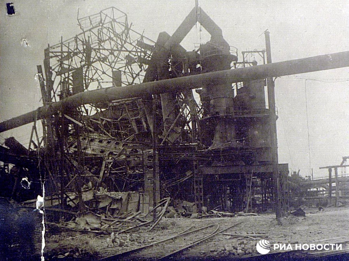 rianru's tweet photo. Минобороны опубликовало документы об освобождении Мариуполя в 1943 году 
https://t.co/gLrffatrGz https://t.co/y1RyvQbkal