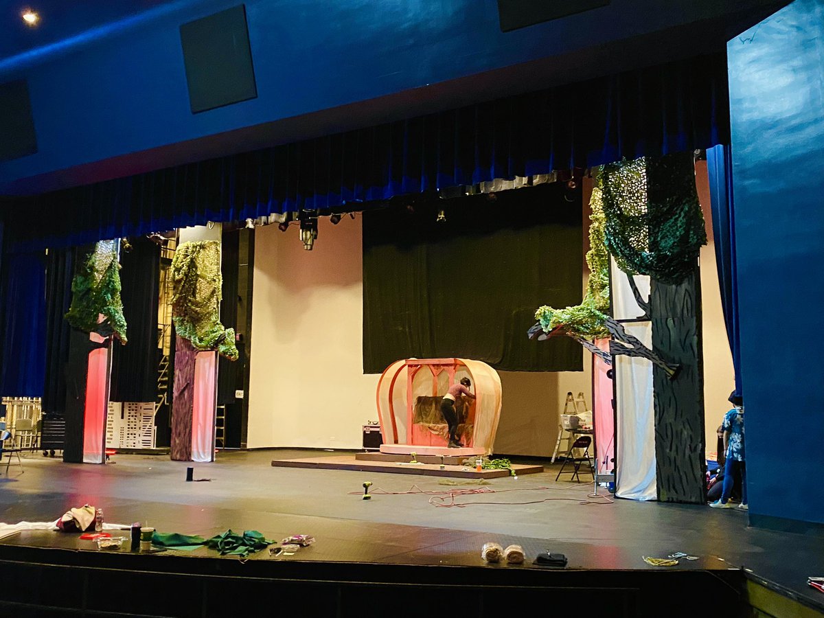 220Arts's tweet photo. Loved stopping by to see the amazing work of @amy_tilford and her @BarringtonHS220 technical theatre crew. The hand made puppets and beautiful set will add so much to next weekend’s musical, James &amp; The Giant Peach. Tickets- https://t.co/D9fq1fRF9D… #seethestudent220 https://t.co/em2XefRH8K
