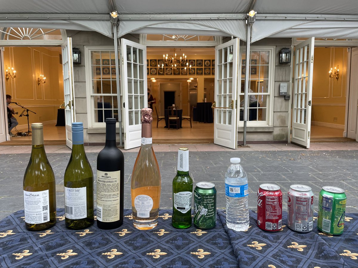 DumbartonHouse's tweet photo. Cash bar open and ready for Dumbarton at Dusk guests! Stop by tonight for live music, snacks, history, and storytelling. #museumafterhours #museumparty #thingstodoindc https://t.co/qQUVFauYvk