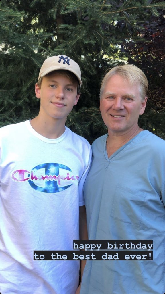 carsonBRfans's tweet photo. Happy birthday, Jon 🥳🤍 https://t.co/XB20ayRHnj