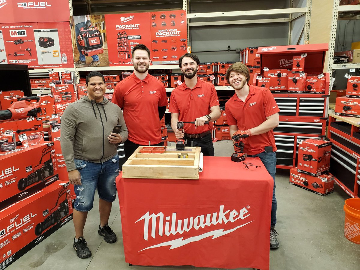 #THD2202 showing our customers our great lineup of #Milwaukee products!
