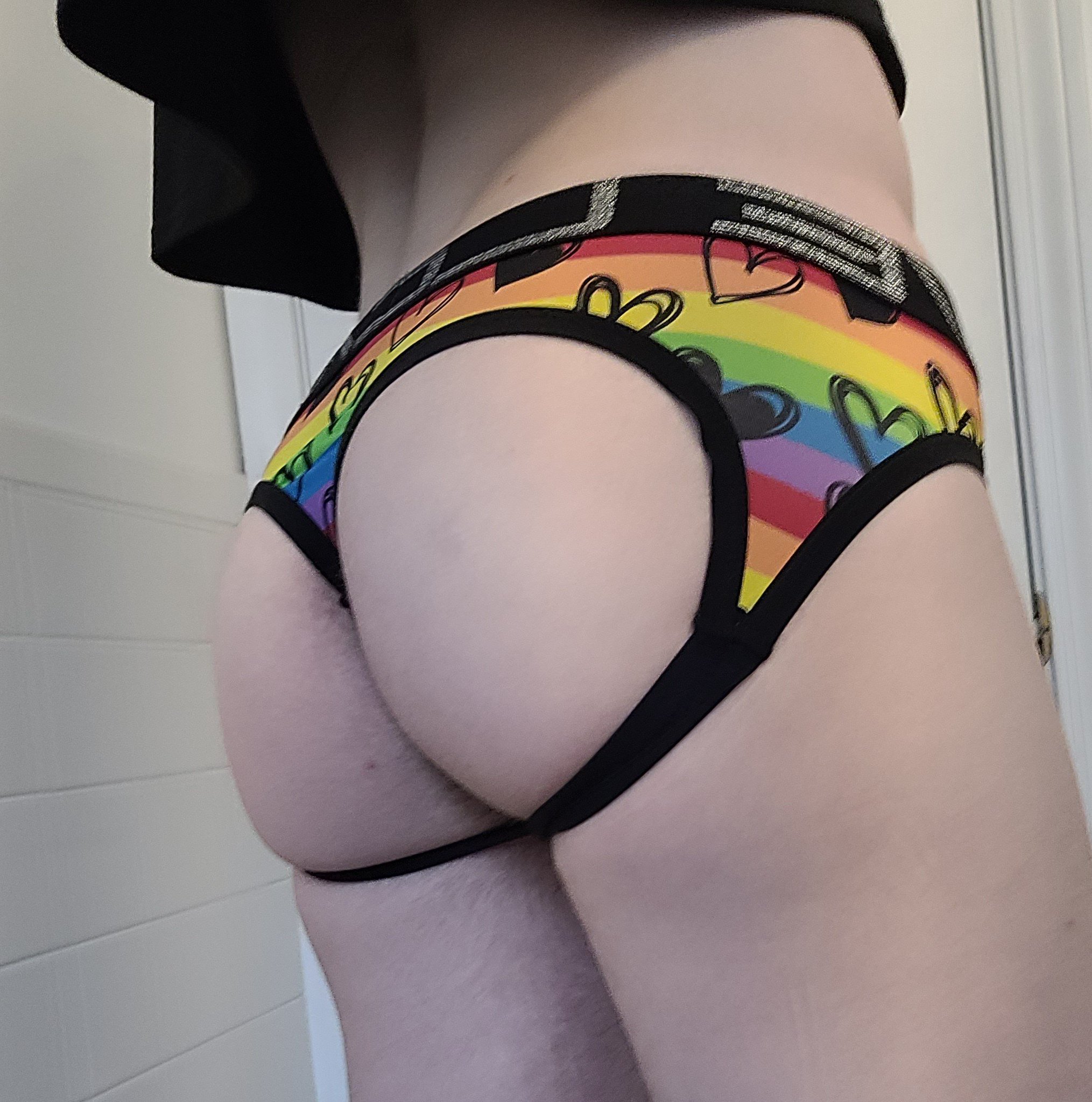3 pic. Hope y'all are having a good day! https://t.co/cppZx06JjW