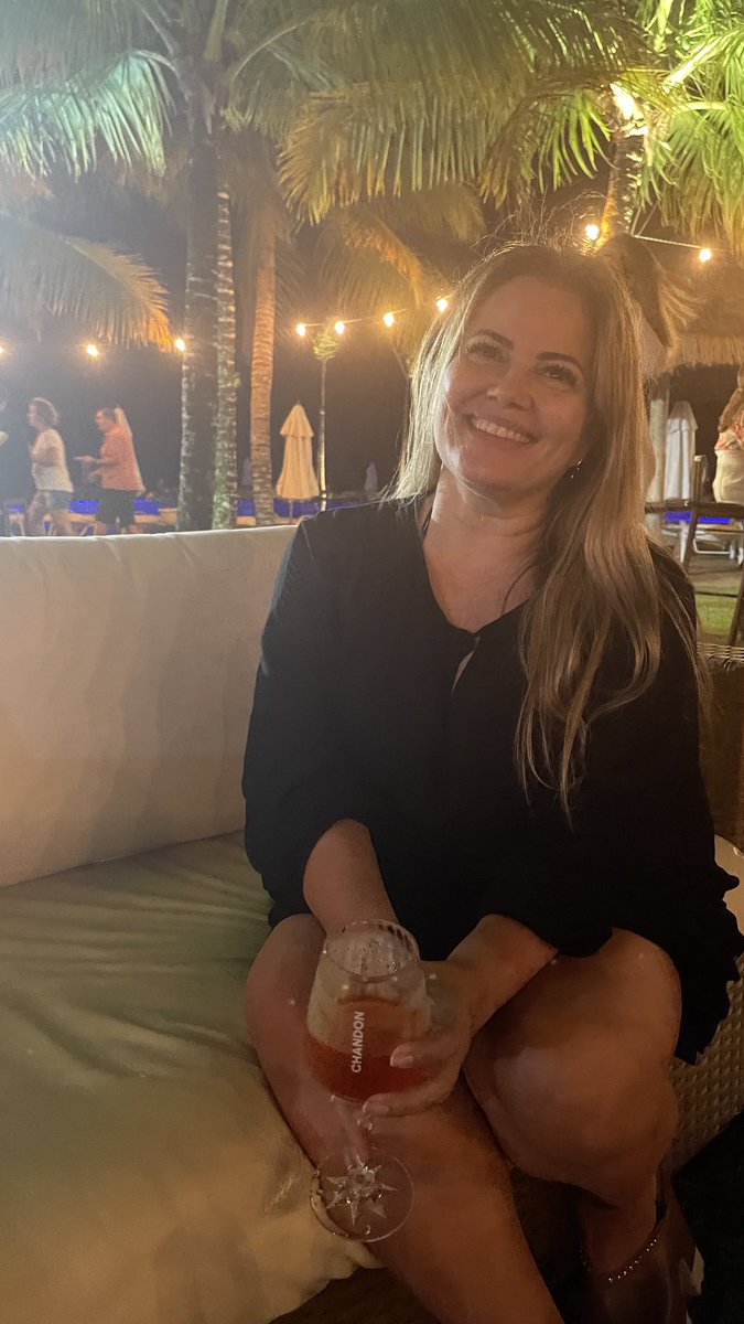 adriesm's tweet photo. IBM Sunset party #itforumtrancoso https://t.co/N1rlVB0dSh