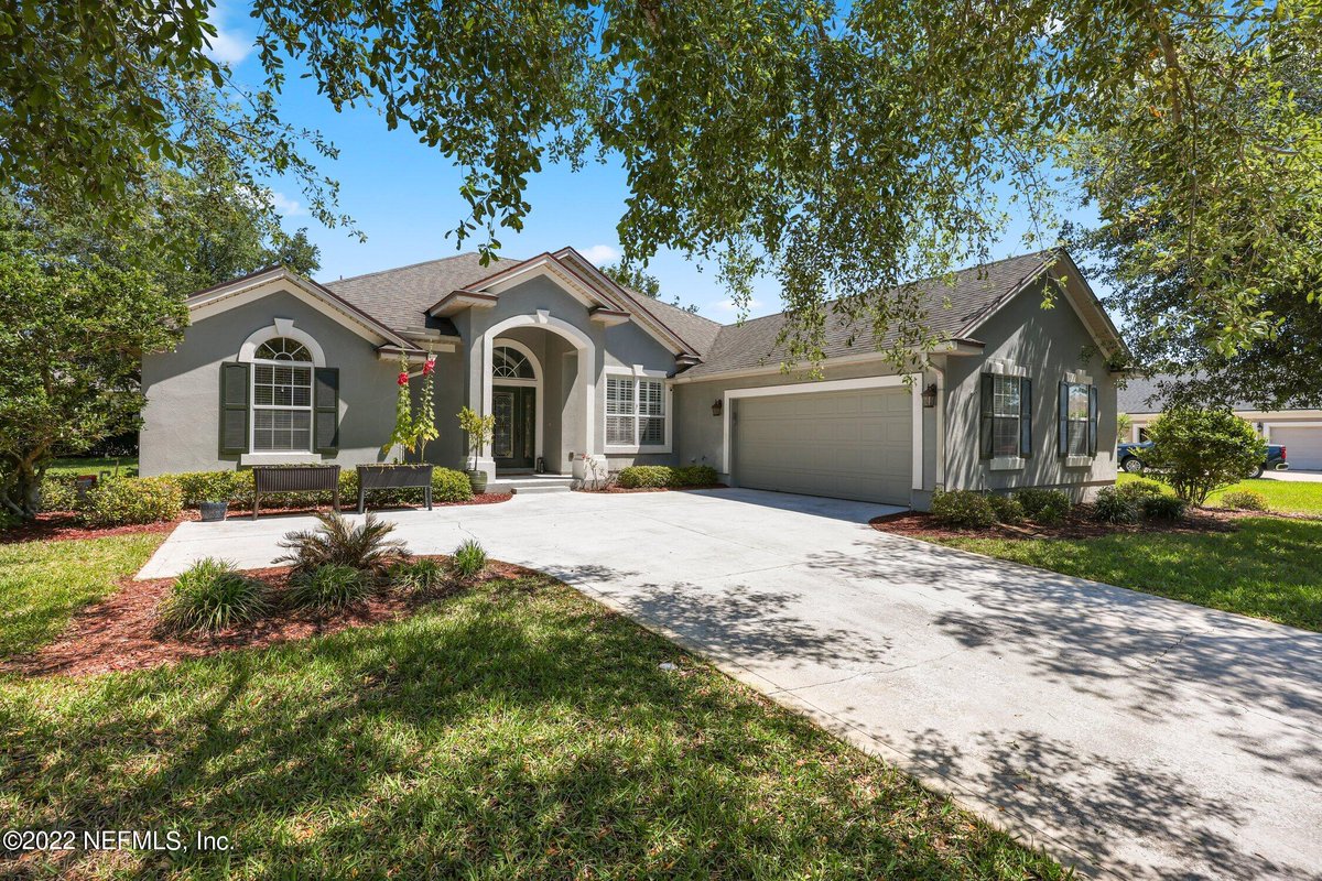 Garret29795073's tweet photo. If you've been holding out for the perfect home, look no further. #homesweethome #newhome  https://t.co/L3jqvoJ2po  #svrrealtyllc https://t.co/r5VmMijh6I
