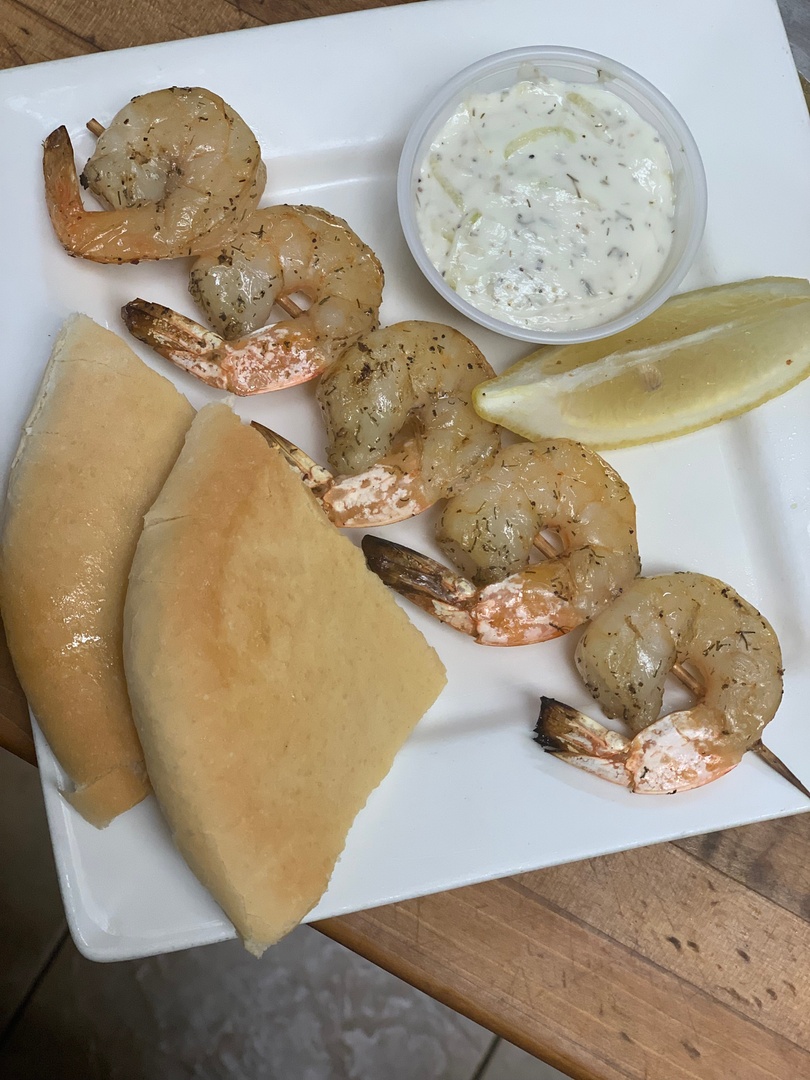Dinakis_Grill's tweet photo. Did you know our #prawnsouvlaki is one of our most popular meals at #Dinakis? Try our two skewers of fire-grilled garlic prawns today. https://t.co/pODseoqZ2c