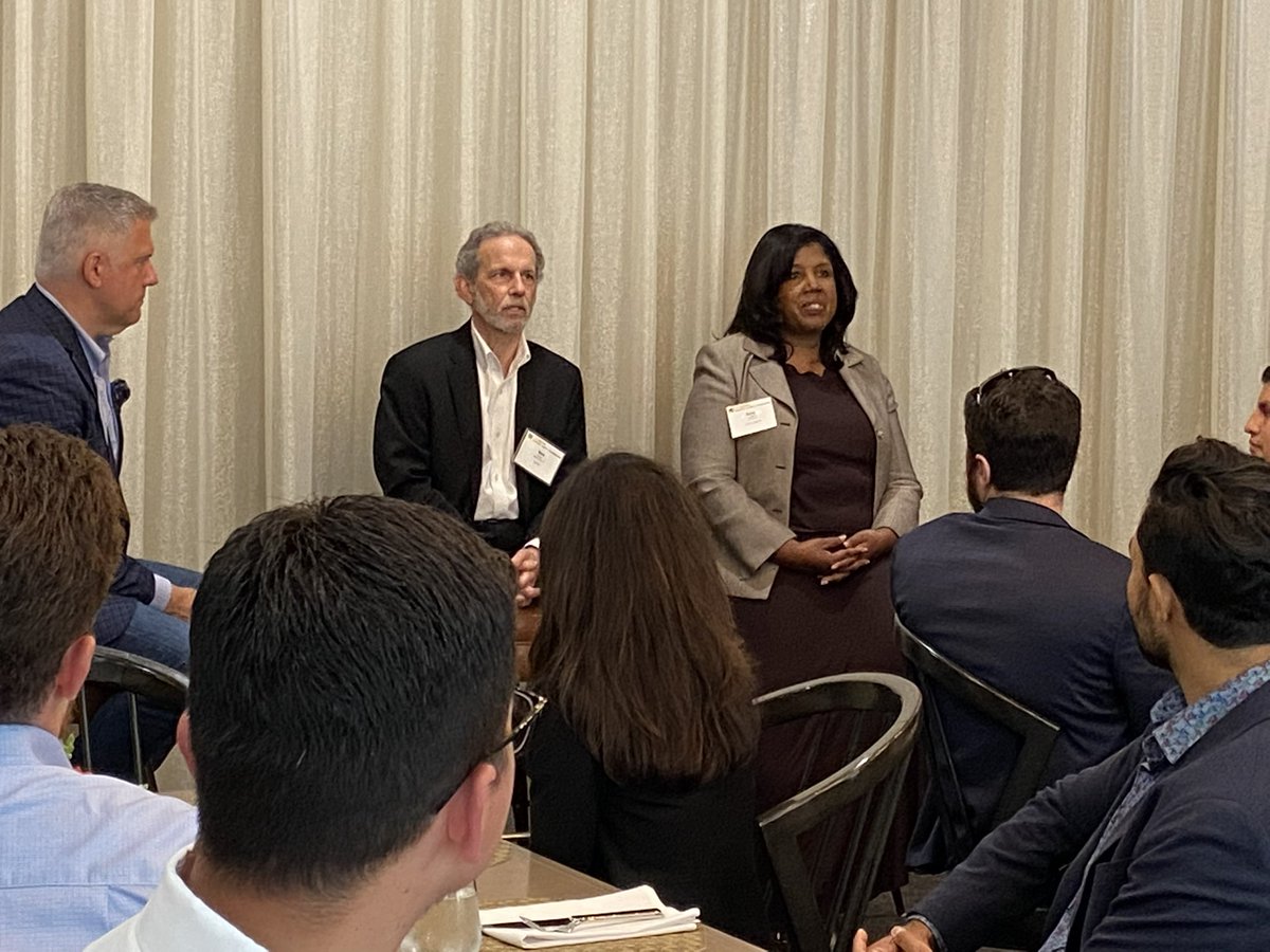 ucdavisbusiness's tweet photo. GSM alumni gathered to hear updates on UC Davis’ new innovation hub @UCDAggieSquare from Bob Segar and Sonja Colbert MBA 06 @CalAggieAlumni #AggiesatWork https://t.co/zjaL51fjbE