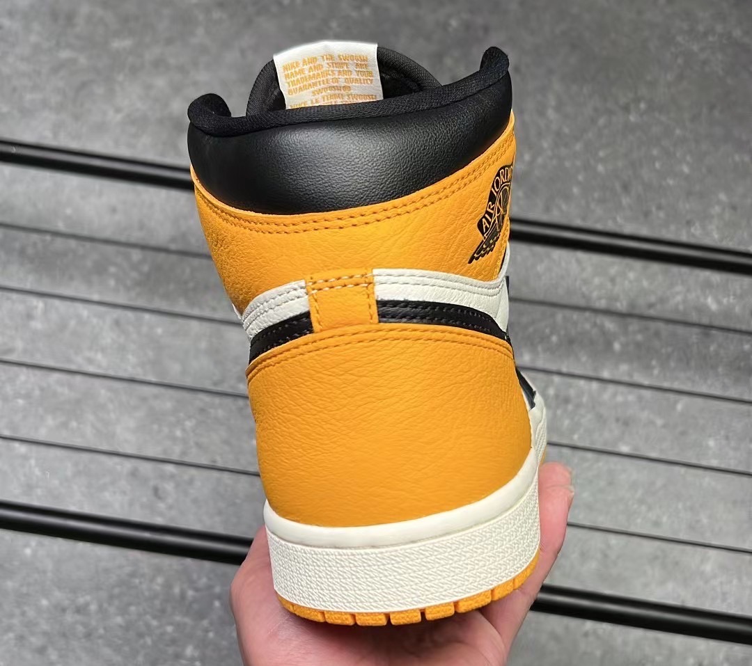 2022 Air Jordan 1 High OG "Yellow Toe" In Hand 🚕 bit.ly/3ugtBZ6