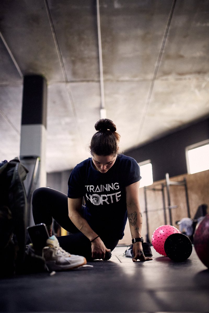 Bombifit's tweet photo. Training norte 🖤💛 https://t.co/7y2XU1pQIJ