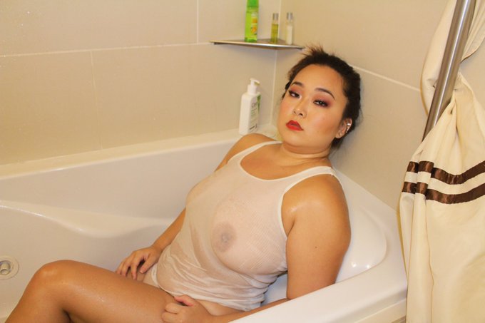 Come watch me get wet for you 🍑1000+ pics, 100+ videos  🍑Solo, toys, threesome, gangbang 🍑Video chat<a href="/tag/bigboobs"class="tags"><span>#bigboobs</span></a><a href="/tag/threesome"class="tags"><span>#threesome</span></a><a href="/tag/hotwife"class="tags"><span>#hotwife</span></a><a href="/tag/cuminsideme"class="tags"><span>#cuminsideme</span></a><a href="/tag/asianbooty"class="tags"><span>#asianbooty</span></a>