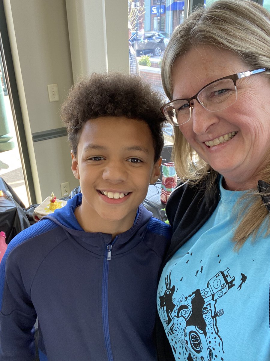 Beautiful night for the All-City Art Walk!!