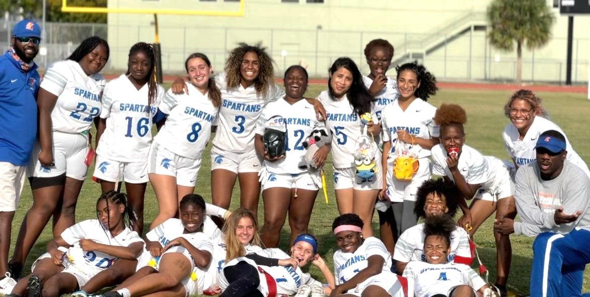HillsFlag's tweet photo. 🚨 Senior night at Northeast H.S.🚨

Congratulations Mariah, Aurelia, and Avery. Thanks for everything you've done so far, this 28-0 win was for you. https://t.co/wzVZSdgl67