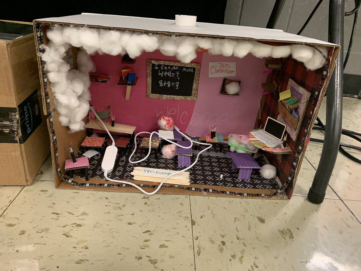 SCES STREAM displaying their “classrooms” for the Mustang student body to admire. I was so proud of their hard work and creativity during the weeks we had camp. We were all sad to see camp end. @SullCentral <a href="/marycollins7793/">Mary Collins</a> <a href="/M_Wills2329/">MWills</a> <a href="/ErnestineAdams/">Ernestine Adams</a>